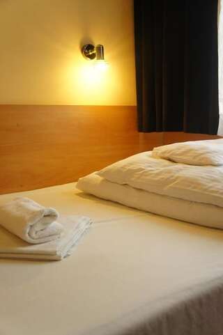 Отель Nu Hotel Лодзь Двухместный номер с 2 отдельными кроватями-7